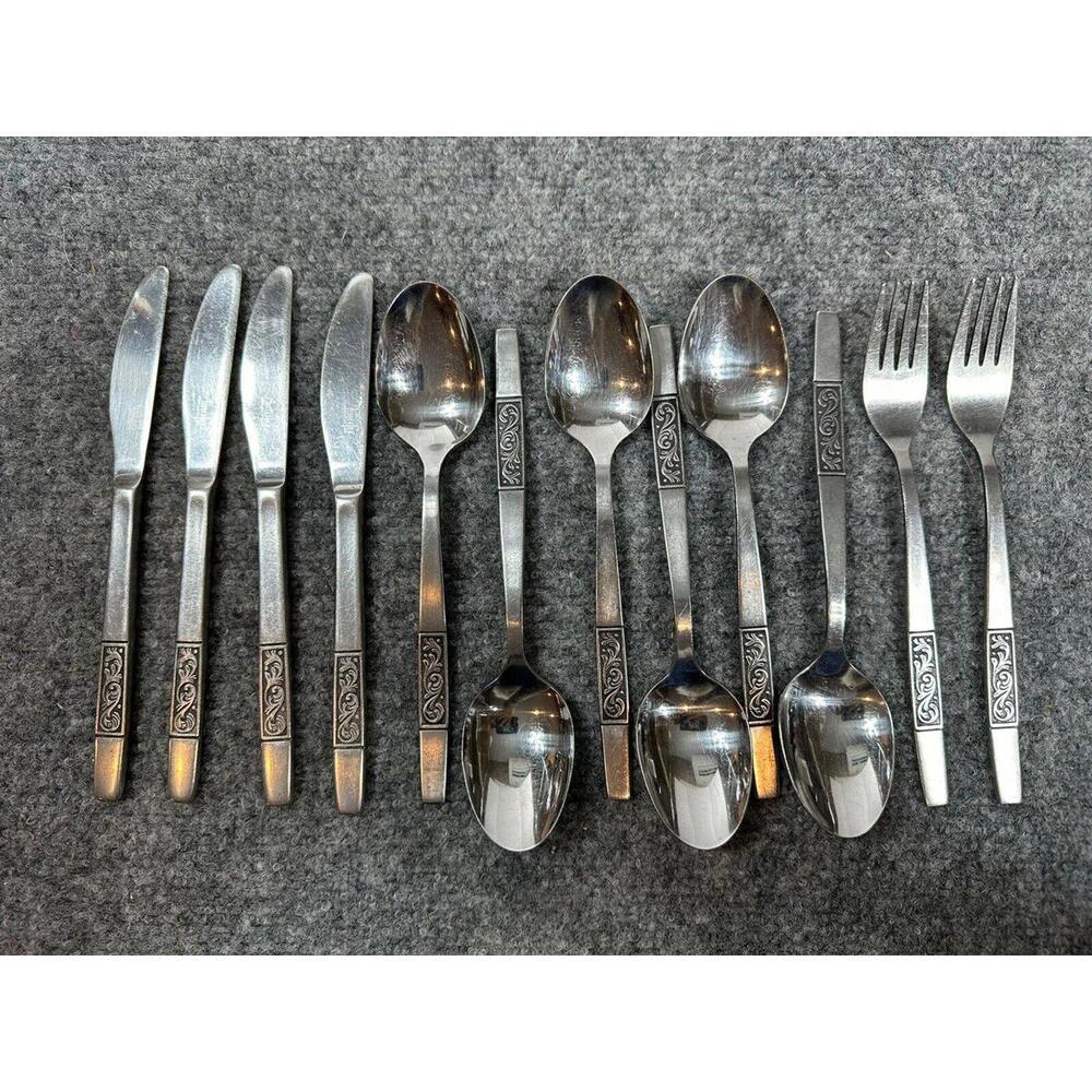 VINTAGE AMEFA HOLLAND‎ FLATWARE 12 PIECES 4-KNIVES 2-FORKS 5-SPOONS